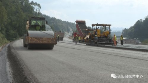 12月底前主體工程竣工，公路與路面工程將完工